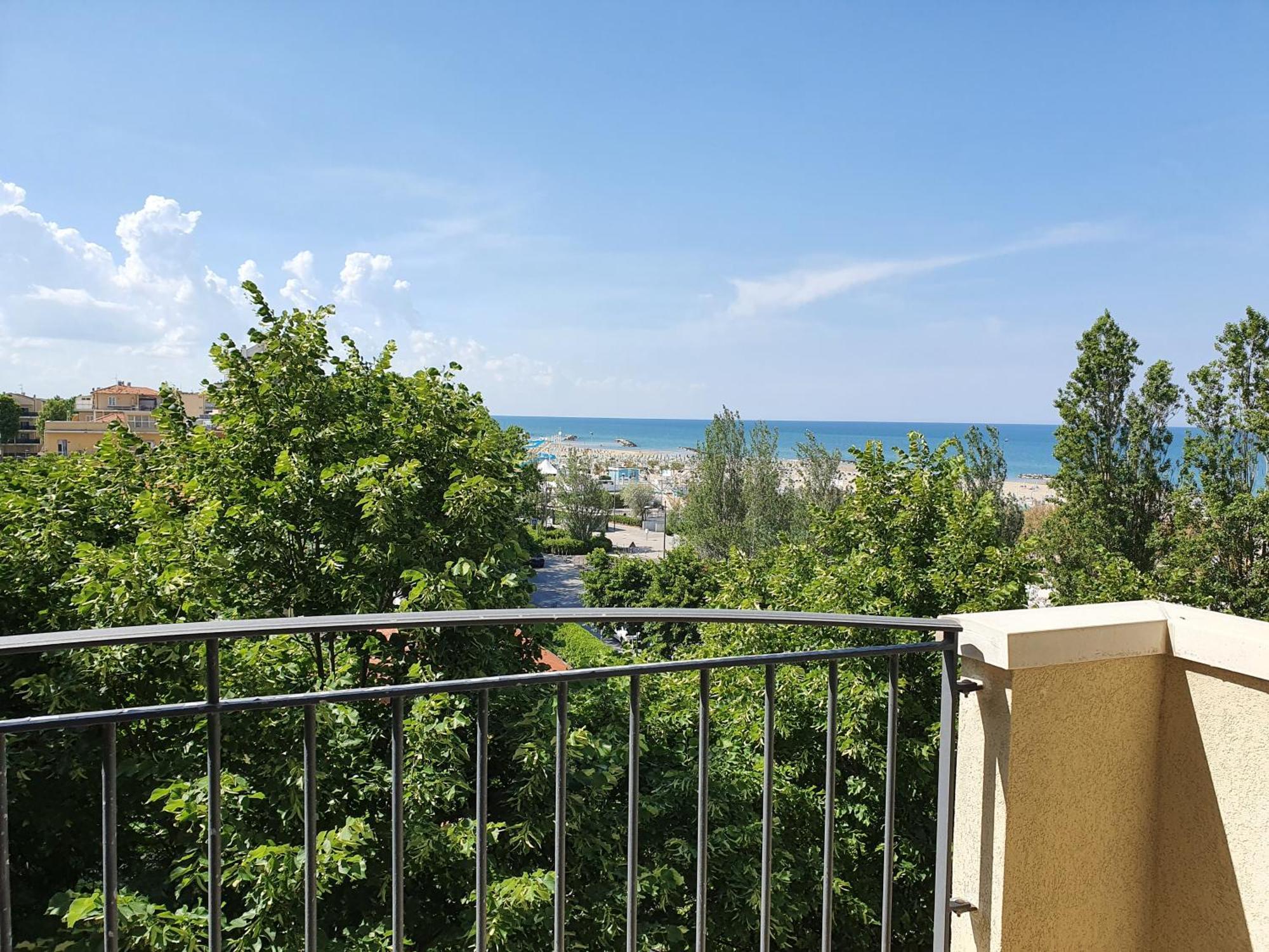 רימיני Hotel De La Plage מראה חיצוני תמונה