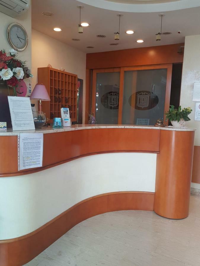 רימיני Hotel De La Plage מראה חיצוני תמונה